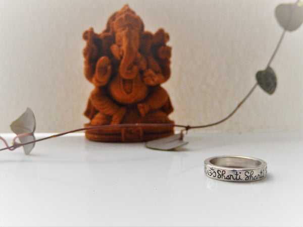 Om Shanti Ring Silver/Brass