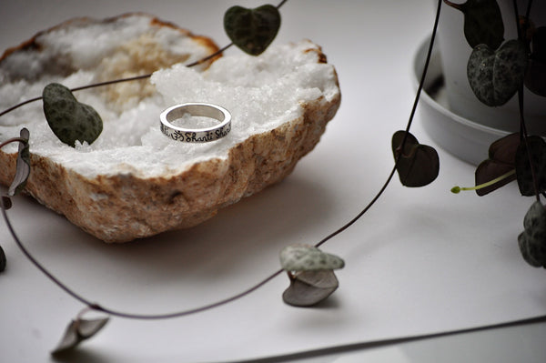 Om Shanti Ring Silver/Brass