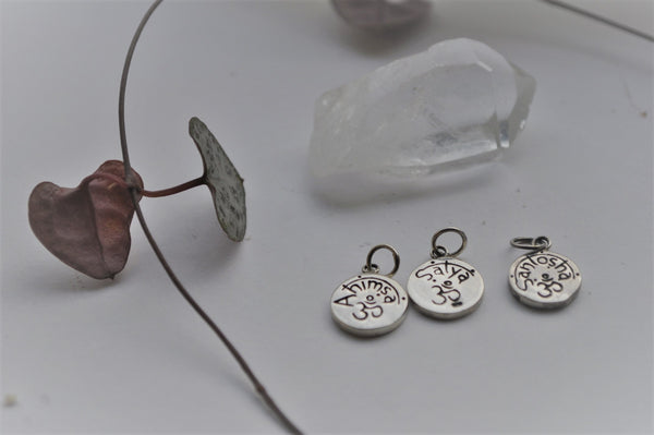 Satya pendant Reversible Lotus