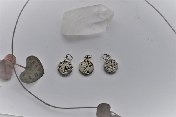 Satya pendant Reversible Lotus