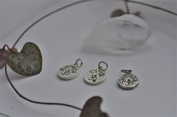 Ahimsa pendant Reversible Lotus